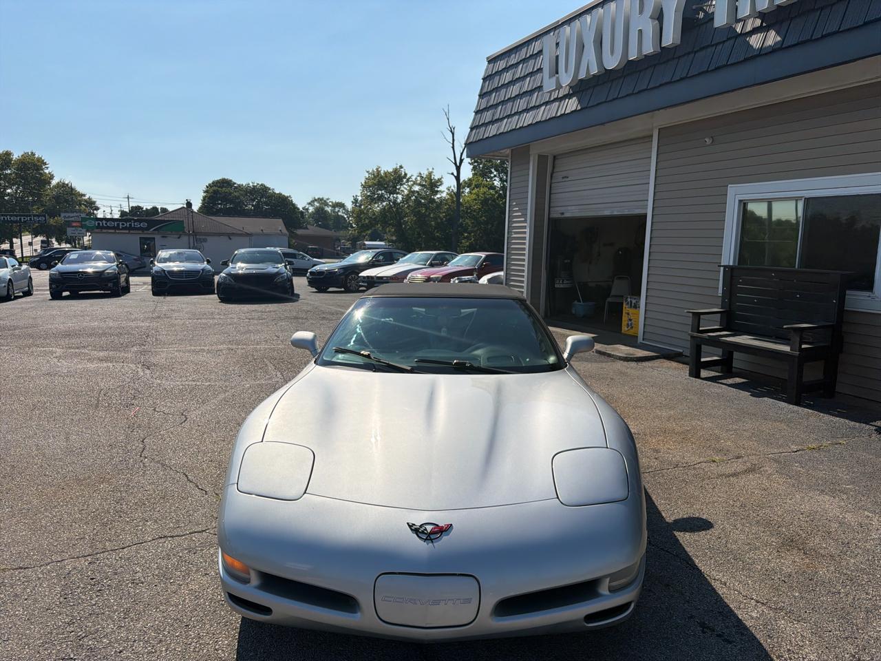 Chevrolet Corvette 2dr Convertible 2001