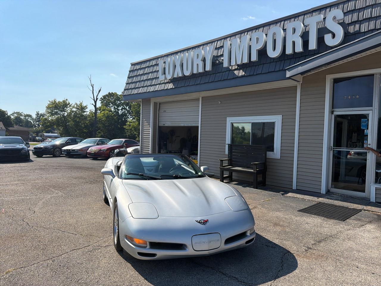 Chevrolet Corvette 2dr Convertible 2001
