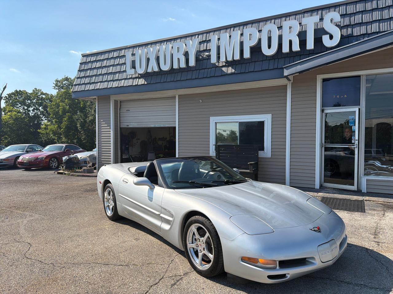 Chevrolet Corvette 2dr Convertible 2001