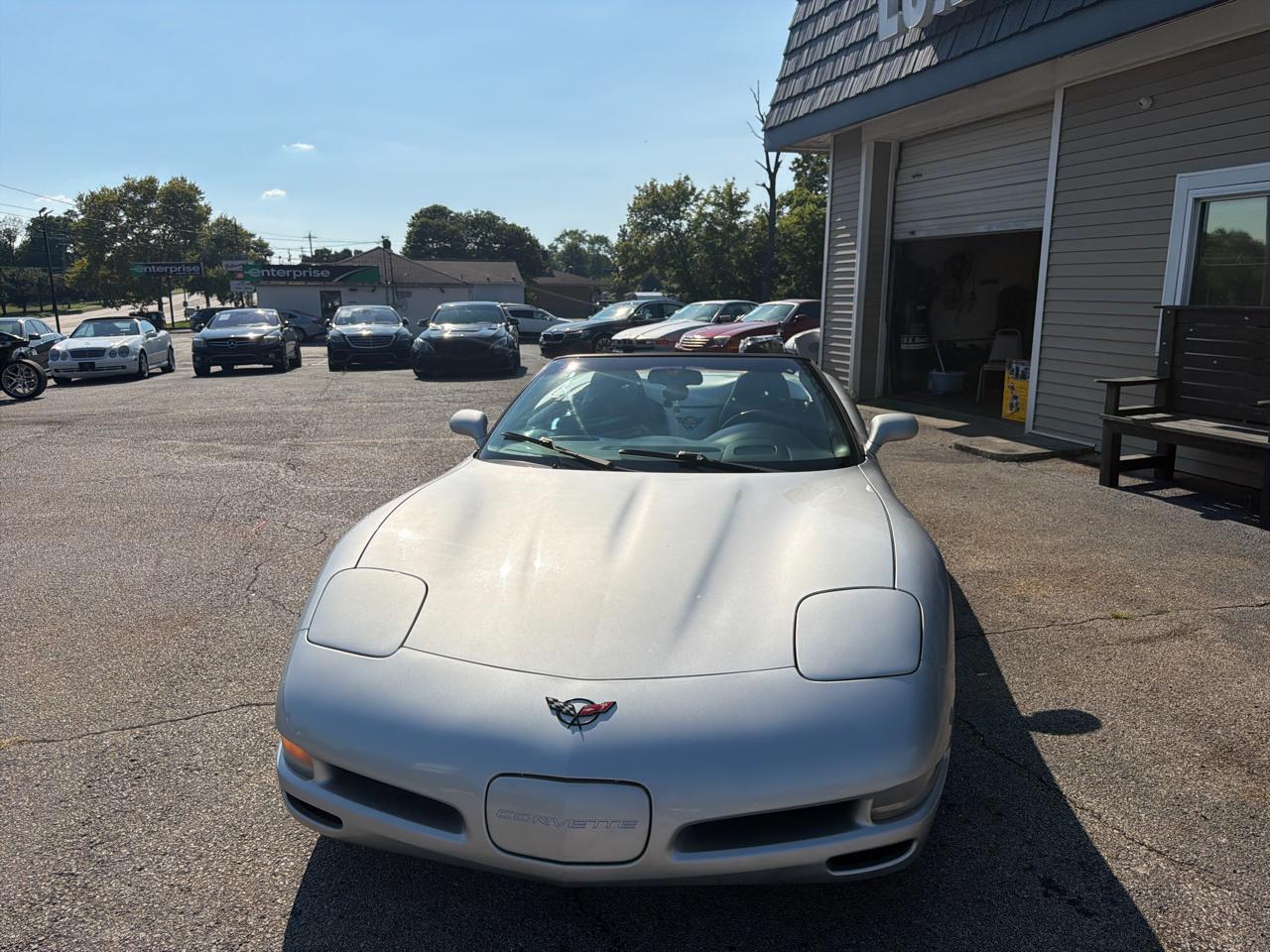 Chevrolet Corvette 2dr Convertible 2001