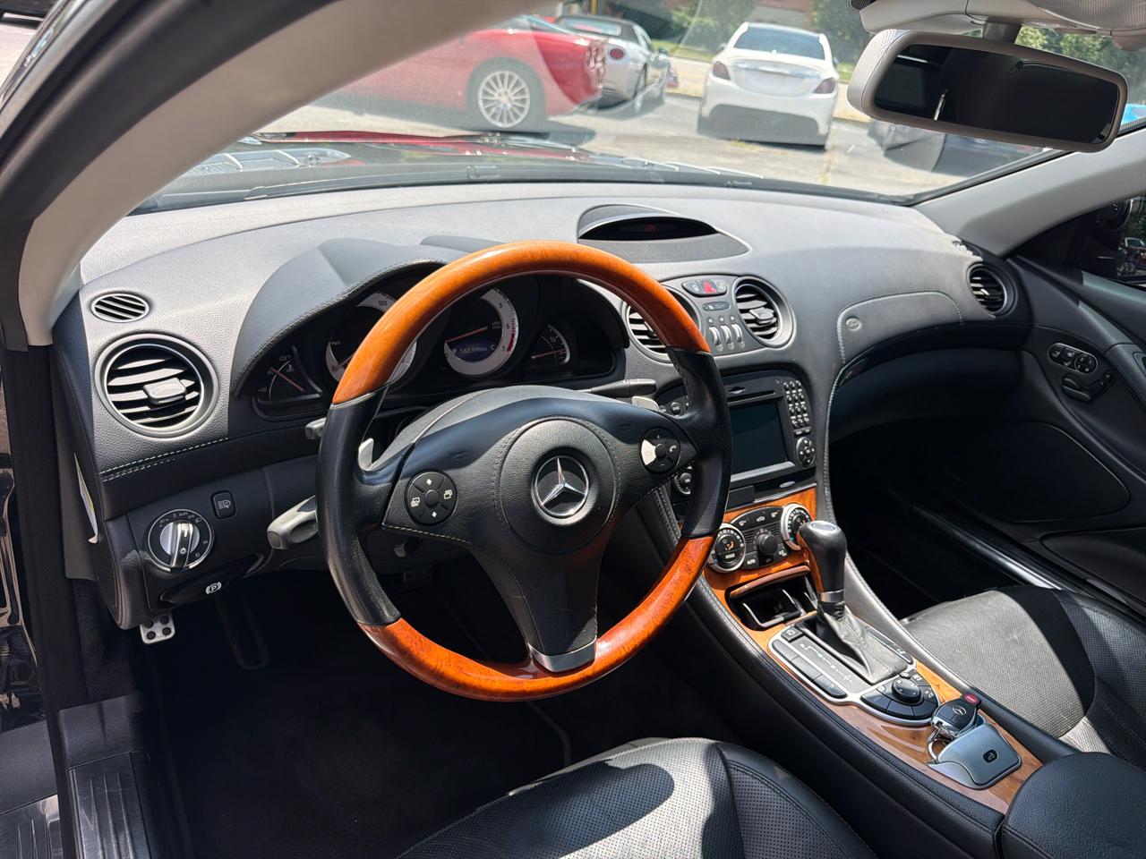 Mercedes-Benz SL-Class 2dr Roadster 5.5L V8 2009