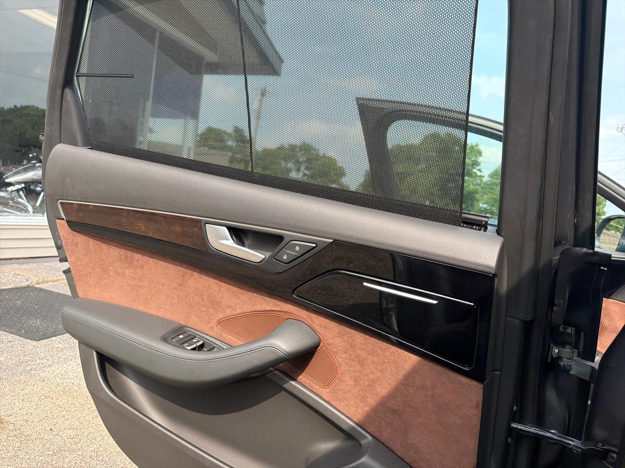 Audi A8 L 4dr Sdn 3.0T 2015