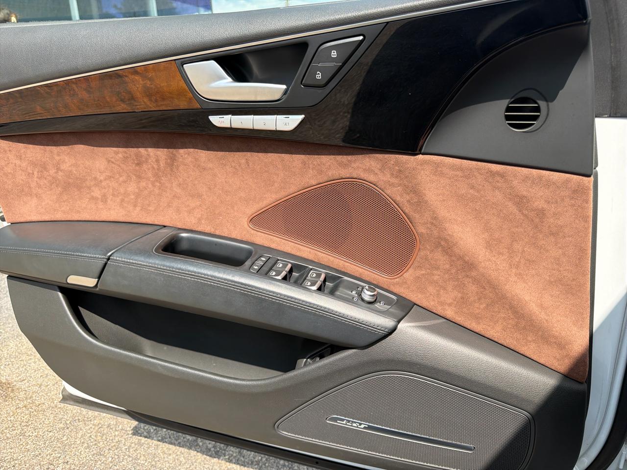 Audi A8 L 4dr Sdn 4.0T 2015