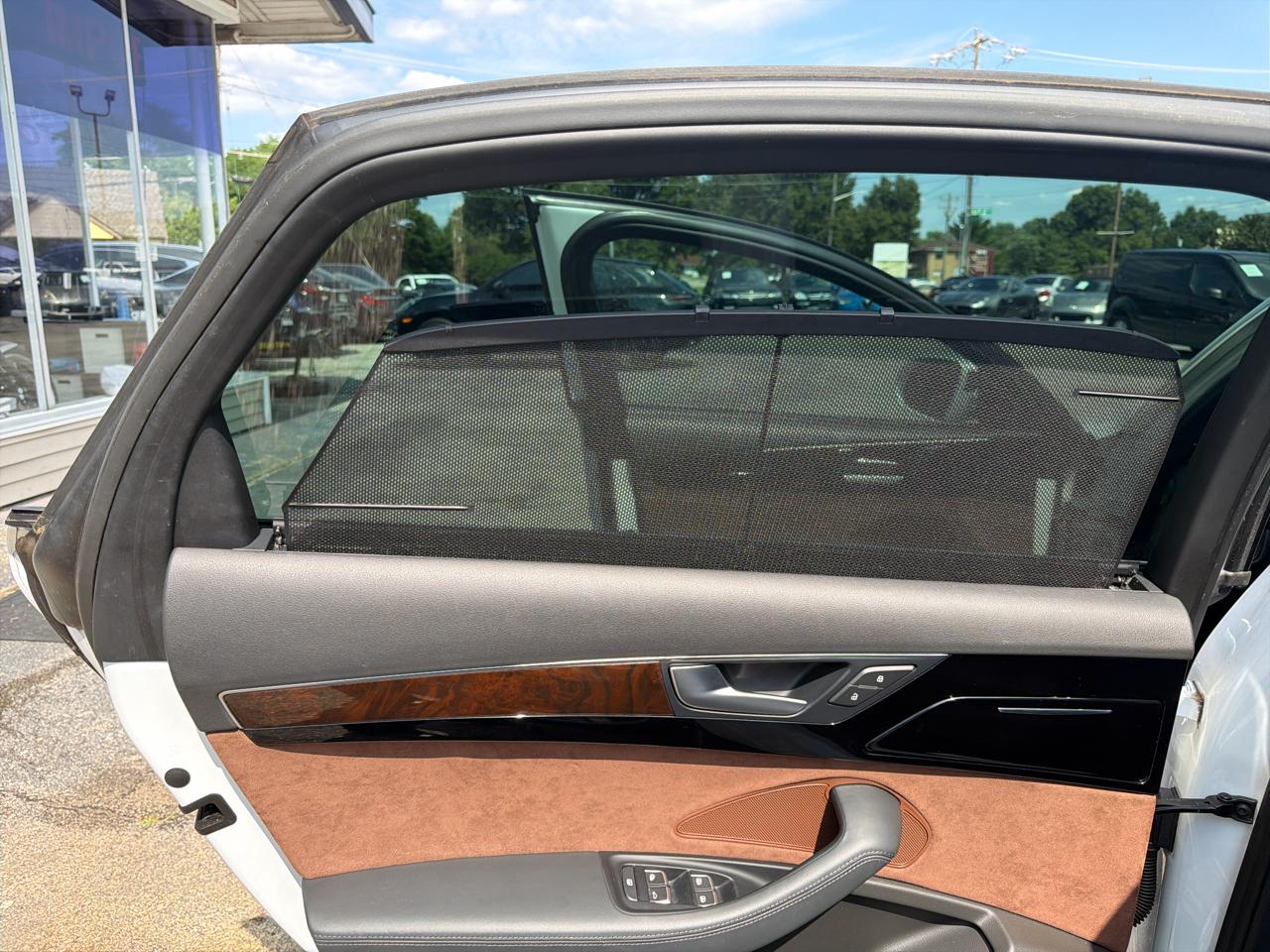 Audi A8 L 4dr Sdn 4.0T 2015