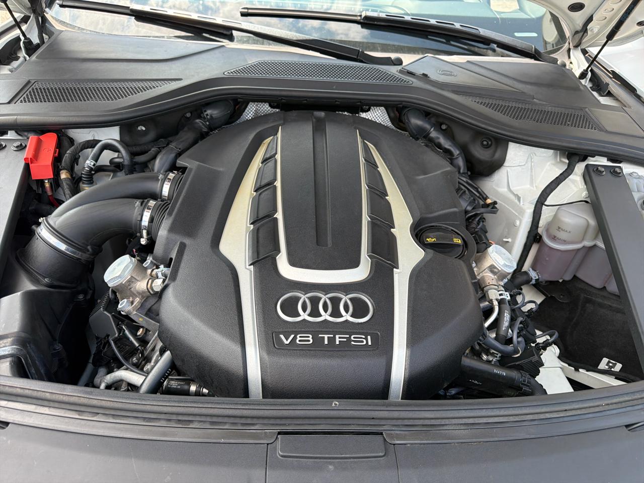 Audi A8 L 4dr Sdn 4.0T 2015