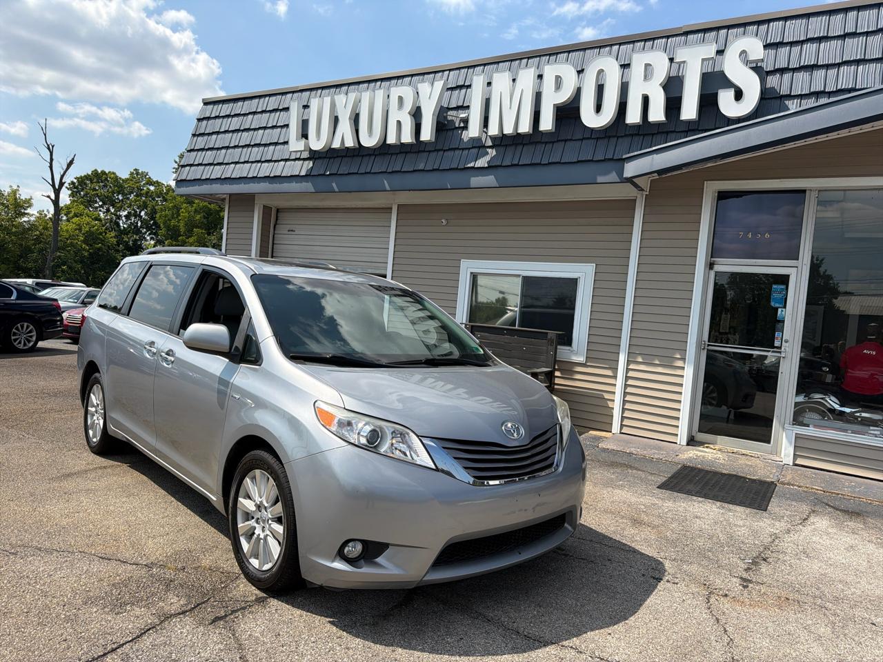 Toyota Sienna Limited Premium AWD 7-Passenger (Natl) 2017