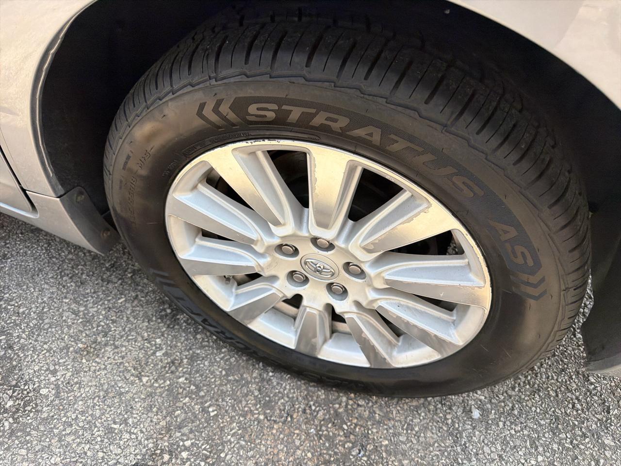Toyota Sienna Limited Premium AWD 7-Passenger (Natl) 2017
