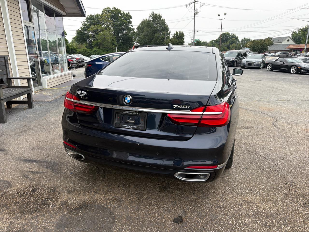 BMW 7 Series 740i xDrive Sedan 2019