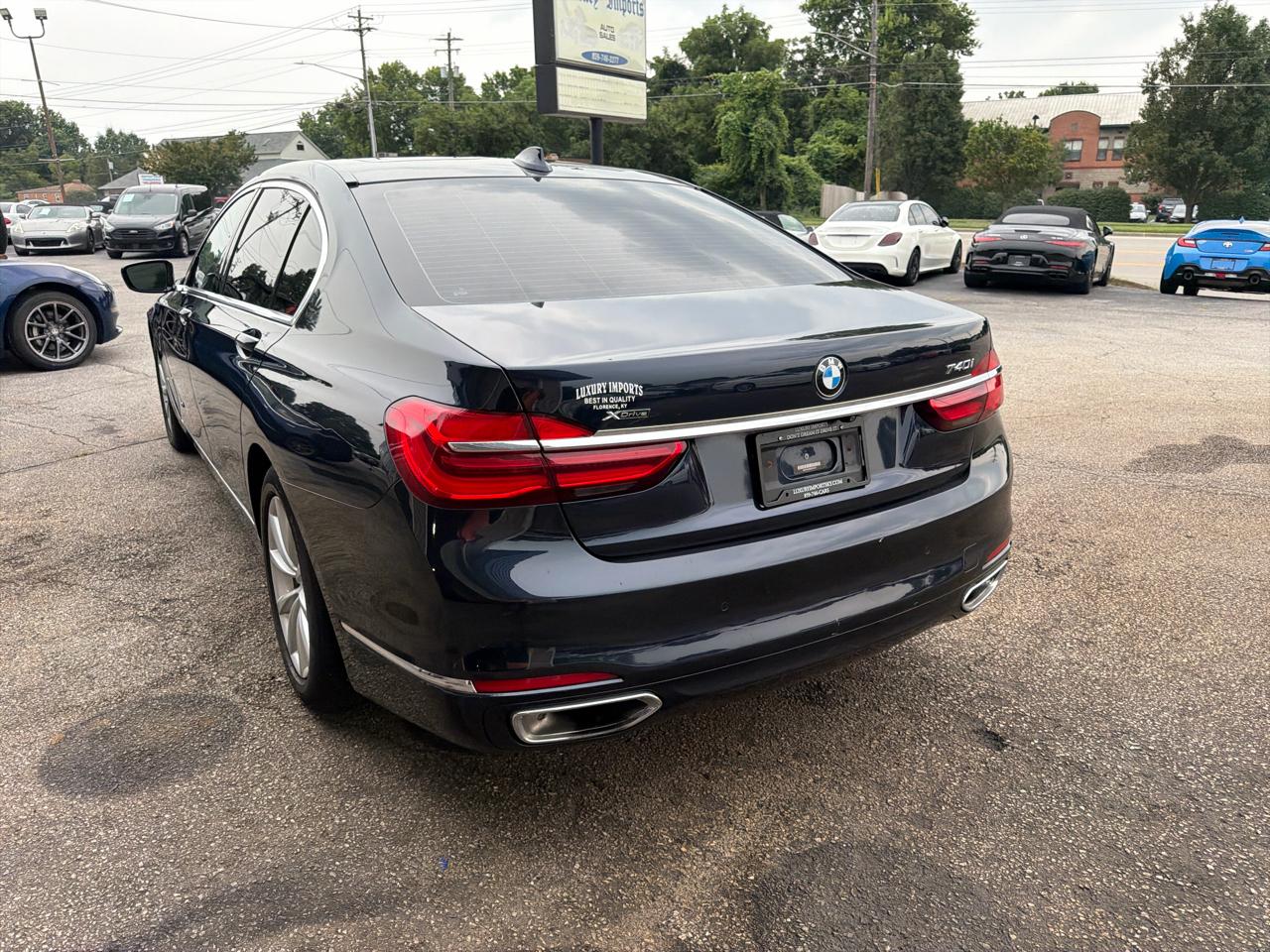 BMW 7 Series 740i xDrive Sedan 2019