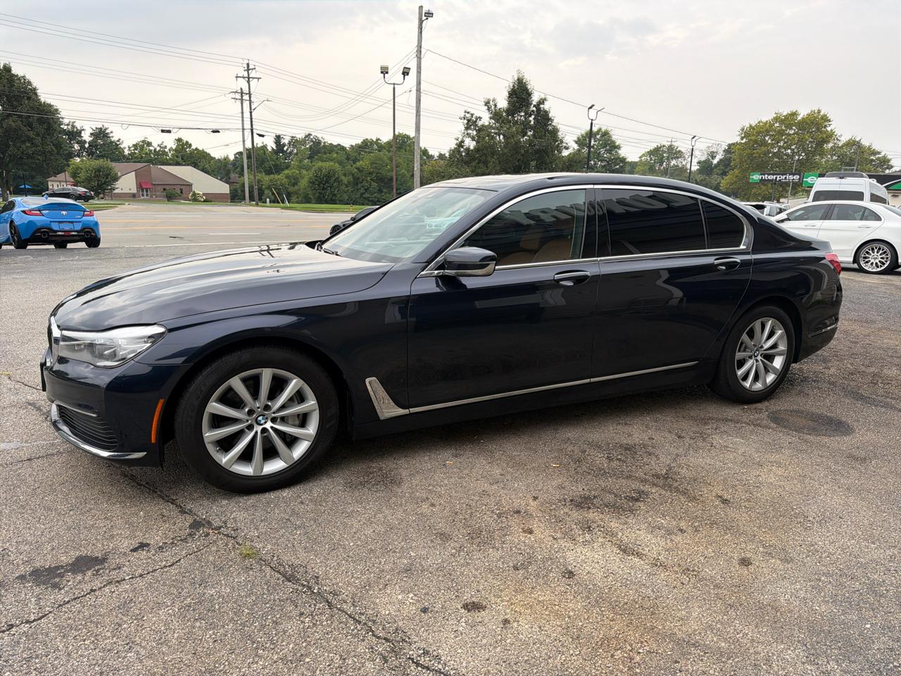 BMW 7 Series 740i xDrive Sedan 2019