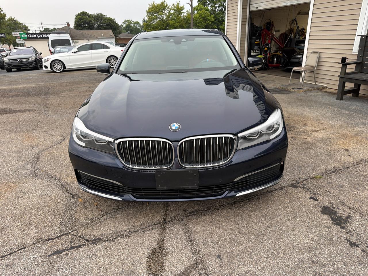 BMW 7 Series 740i xDrive Sedan 2019