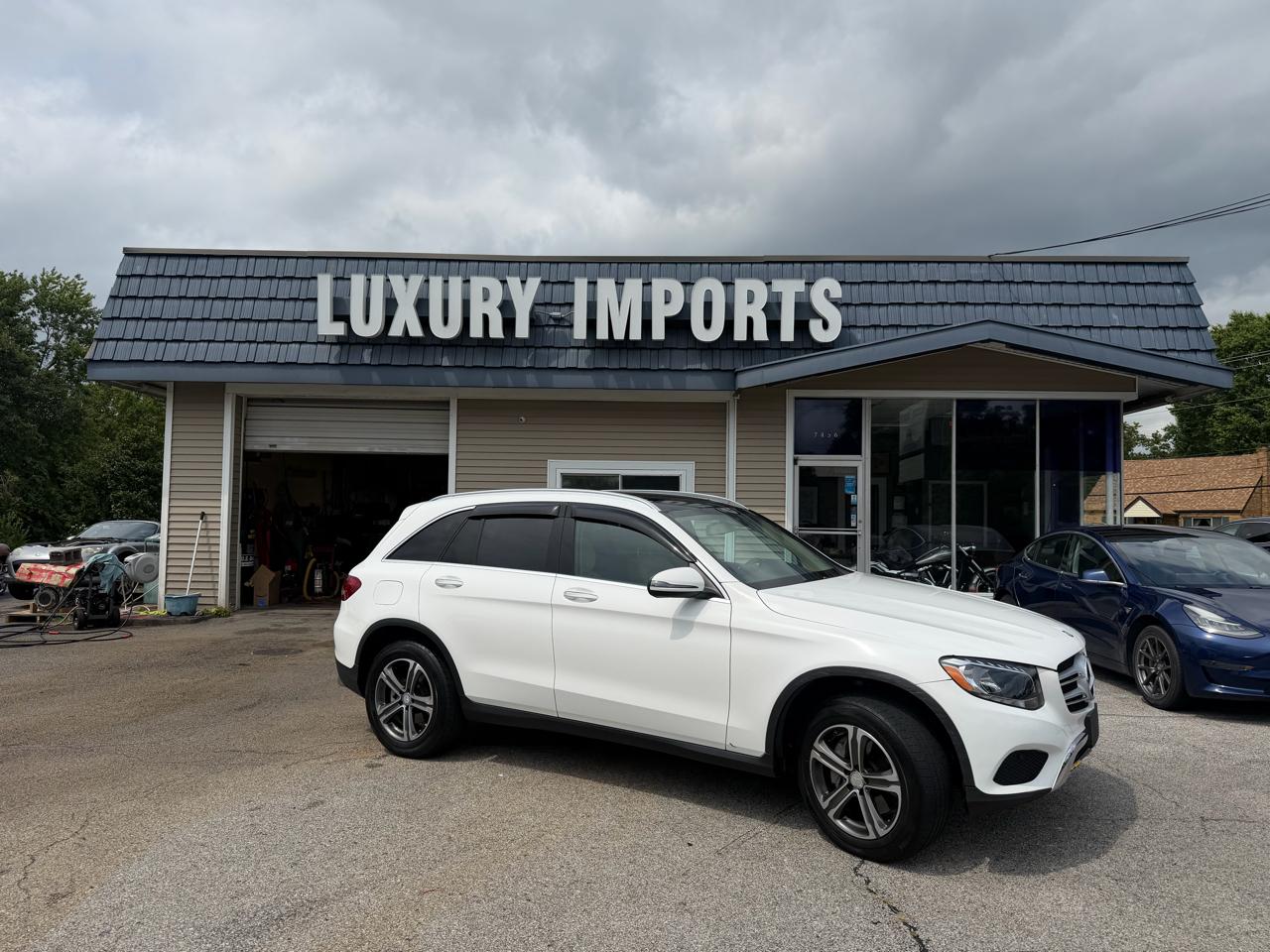 Mercedes-Benz GLC 4MATIC 4dr GLC 300 2016