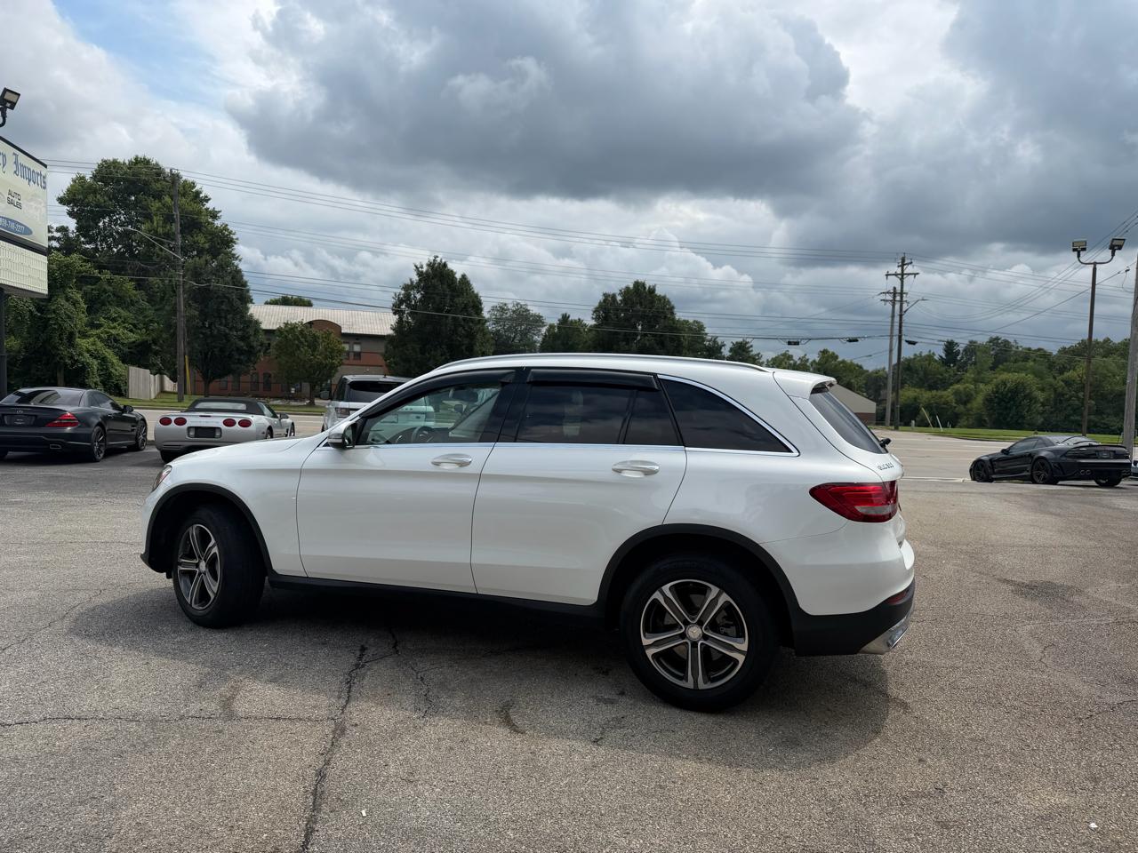 Mercedes-Benz GLC 4MATIC 4dr GLC 300 2016