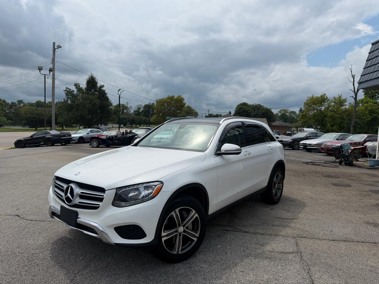 Mercedes-Benz GLC 4MATIC 4dr GLC 300 2016