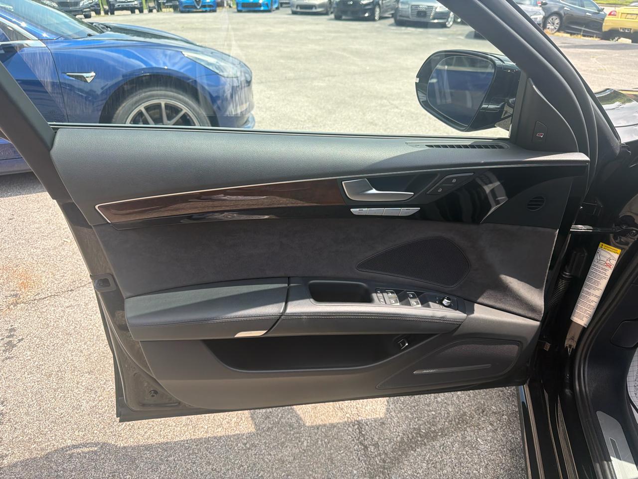 Audi A8 L 4dr Sdn 4.0T Sport 2016