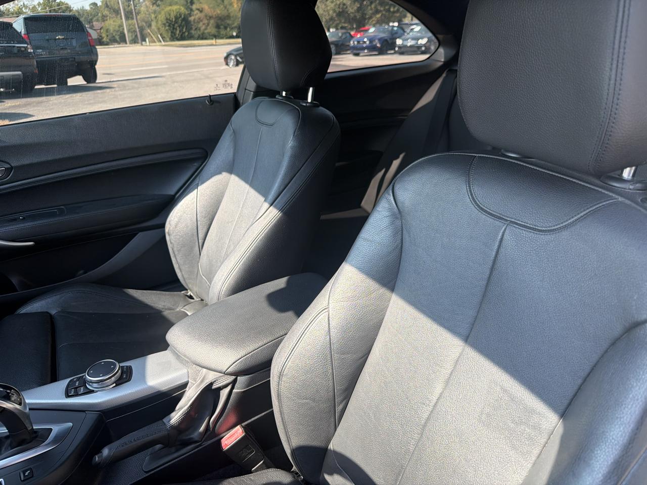 BMW 2 Series 2dr Cpe M235i xDrive AWD 2016