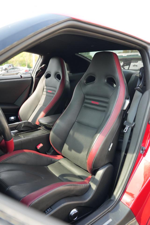 Nissan GT-R 2dr Cpe Black Edition 2015