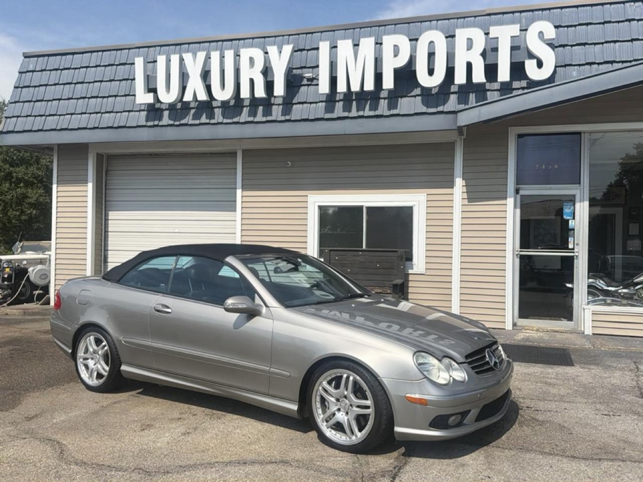 Mercedes-Benz CLK-Class 2dr Cabriolet AMG 2005
