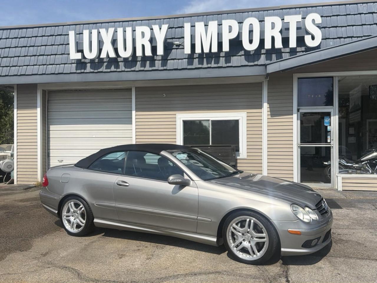 Mercedes-Benz CLK-Class 2dr Cabriolet AMG 2005