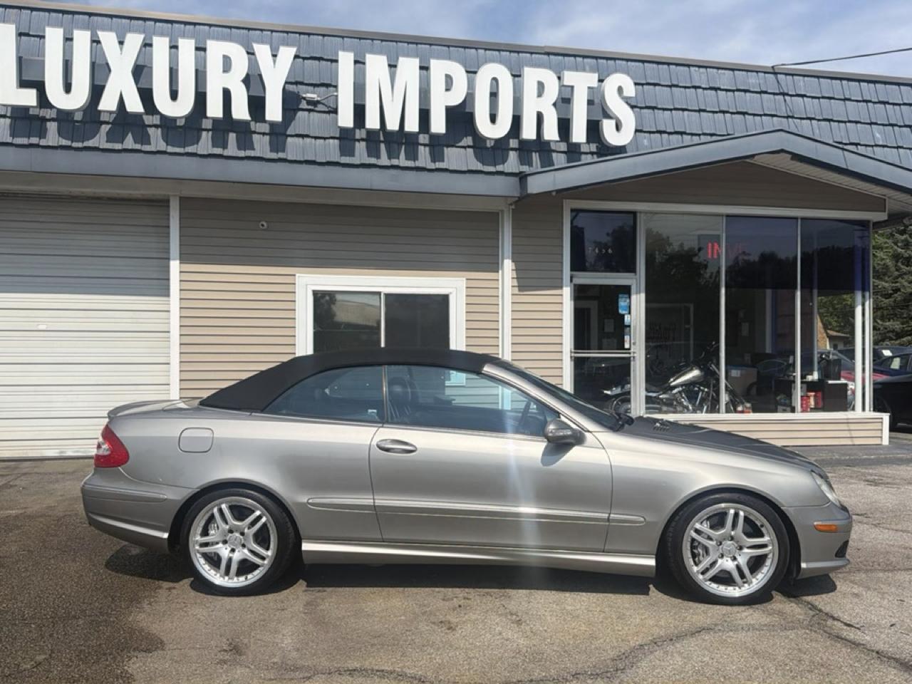 Mercedes-Benz CLK-Class 2dr Cabriolet AMG 2005