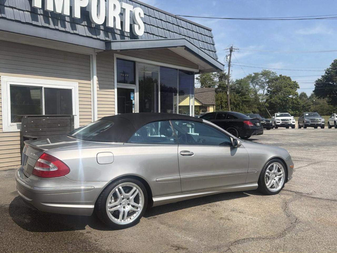Mercedes-Benz CLK-Class 2dr Cabriolet AMG 2005