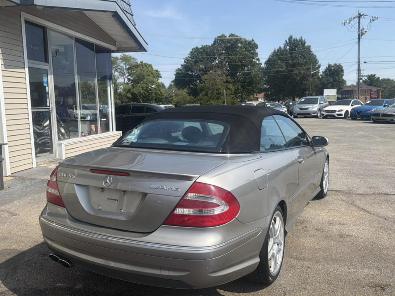 Mercedes-Benz CLK-Class 2dr Cabriolet AMG 2005