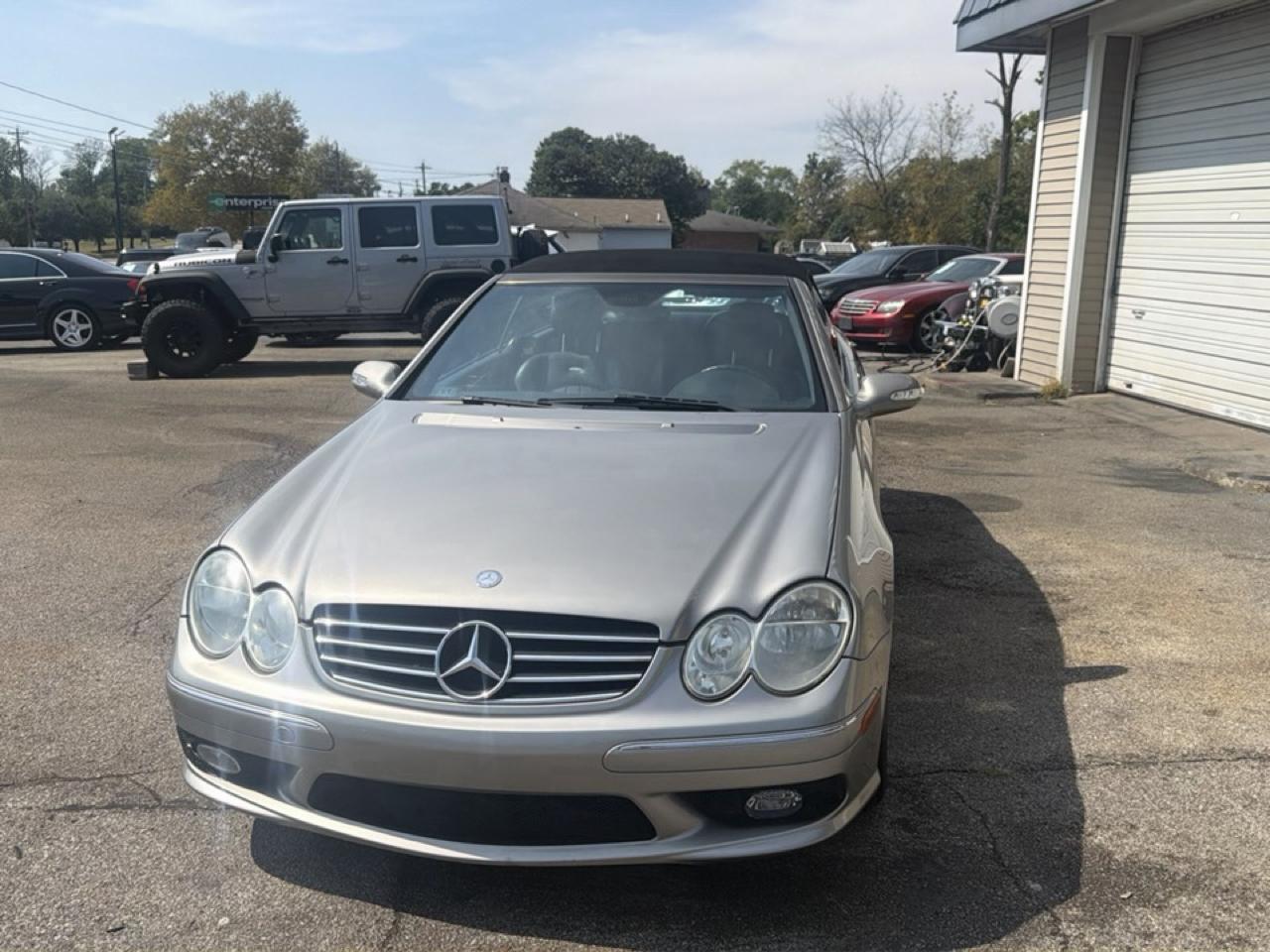 Mercedes-Benz CLK-Class 2dr Cabriolet AMG 2005