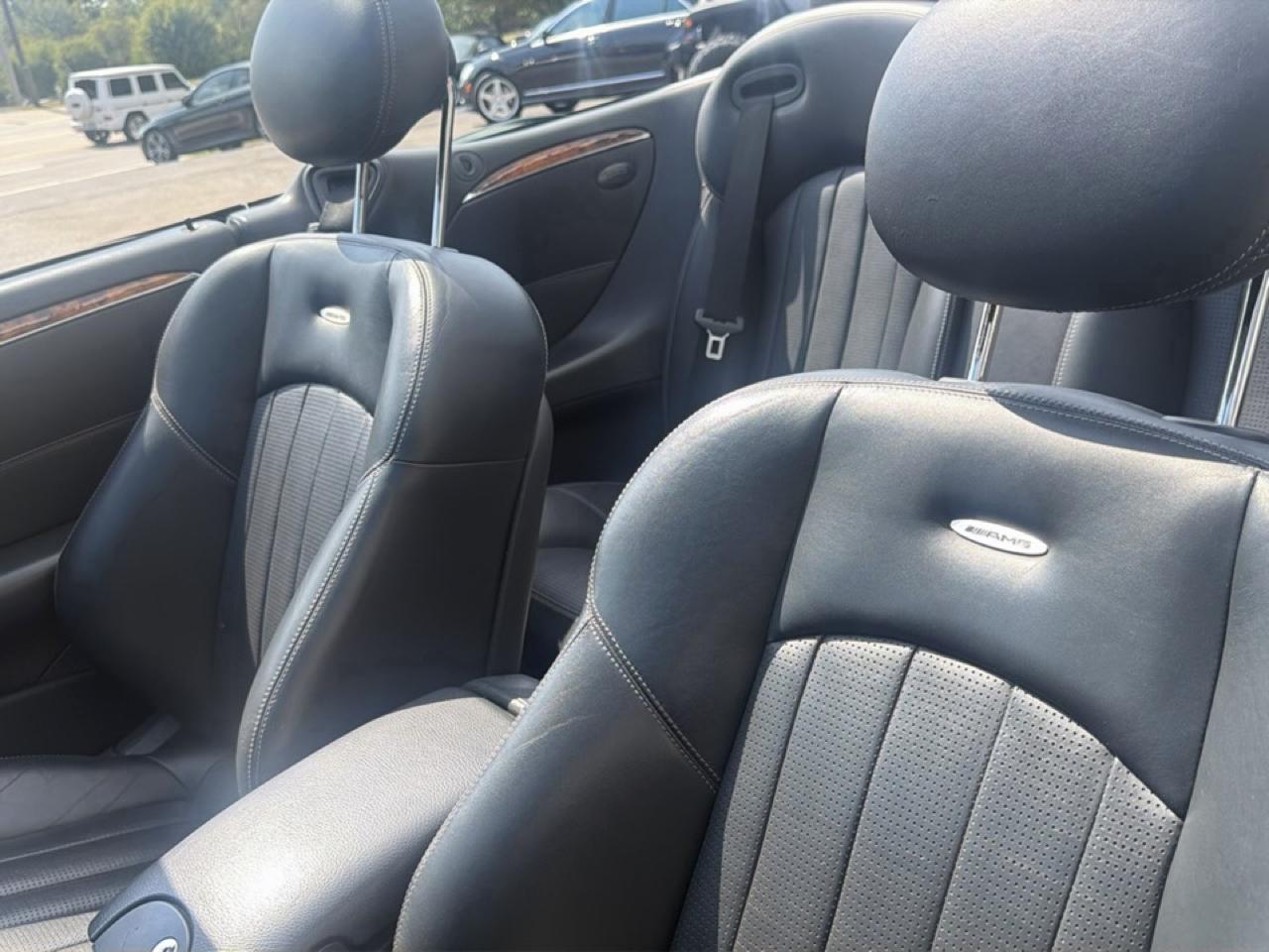 Mercedes-Benz CLK-Class 2dr Cabriolet AMG 2005