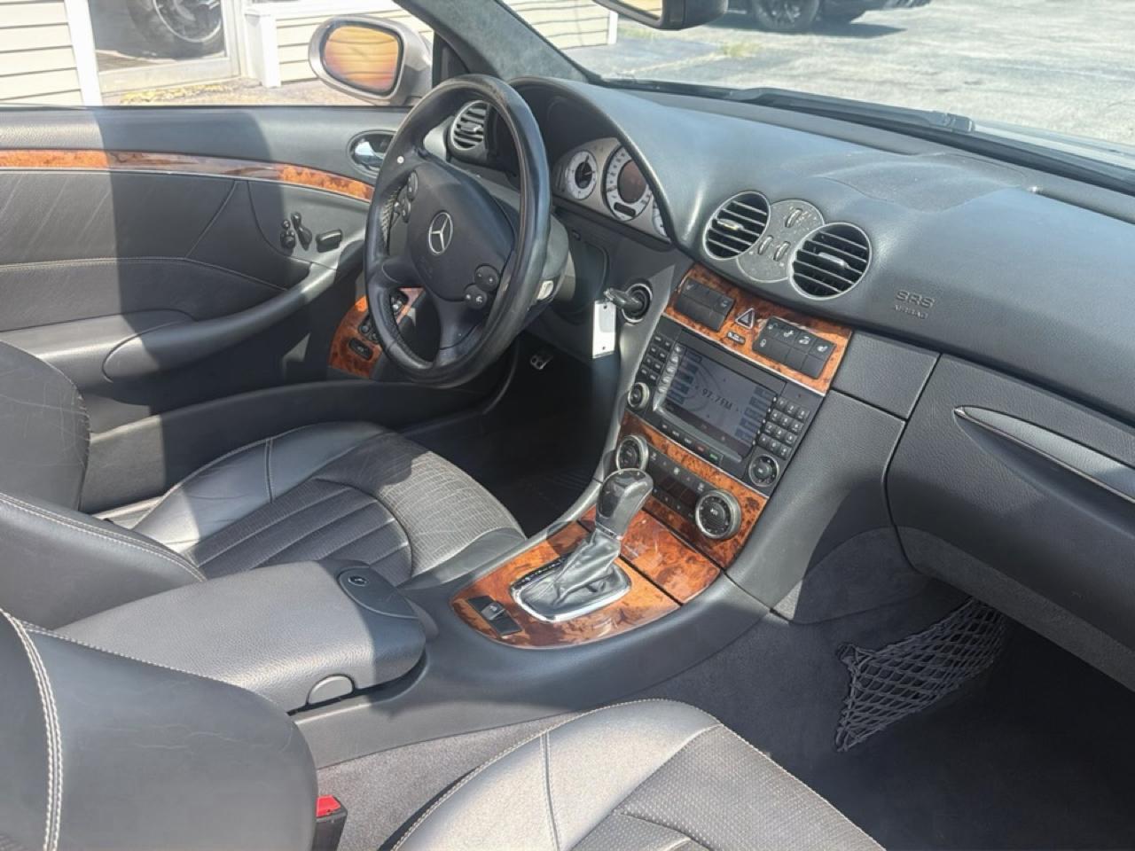 Mercedes-Benz CLK-Class 2dr Cabriolet AMG 2005