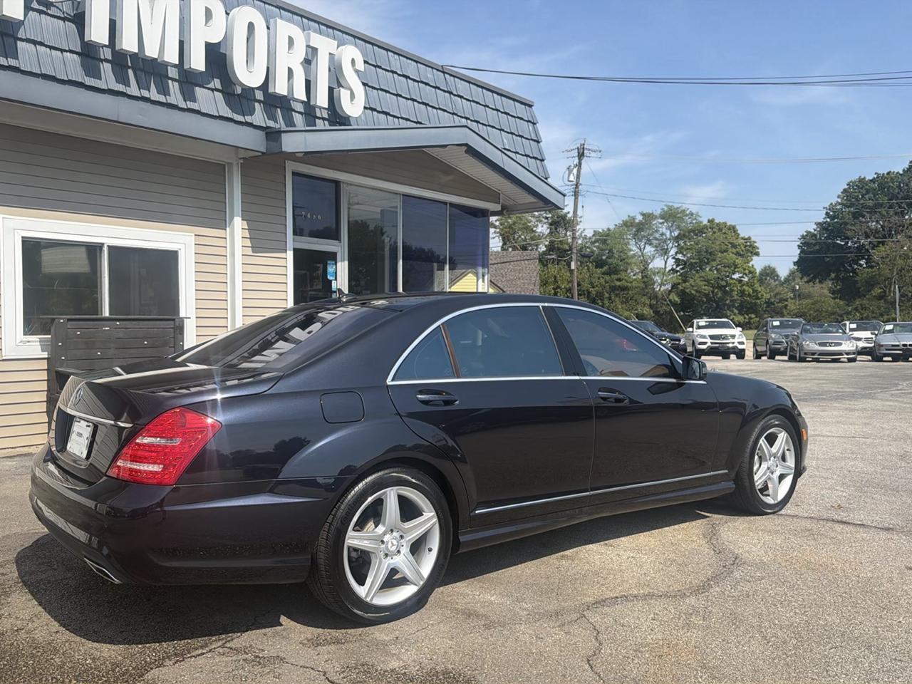 Mercedes-Benz S-Class 4dr Sdn S 550 4MATIC 2010