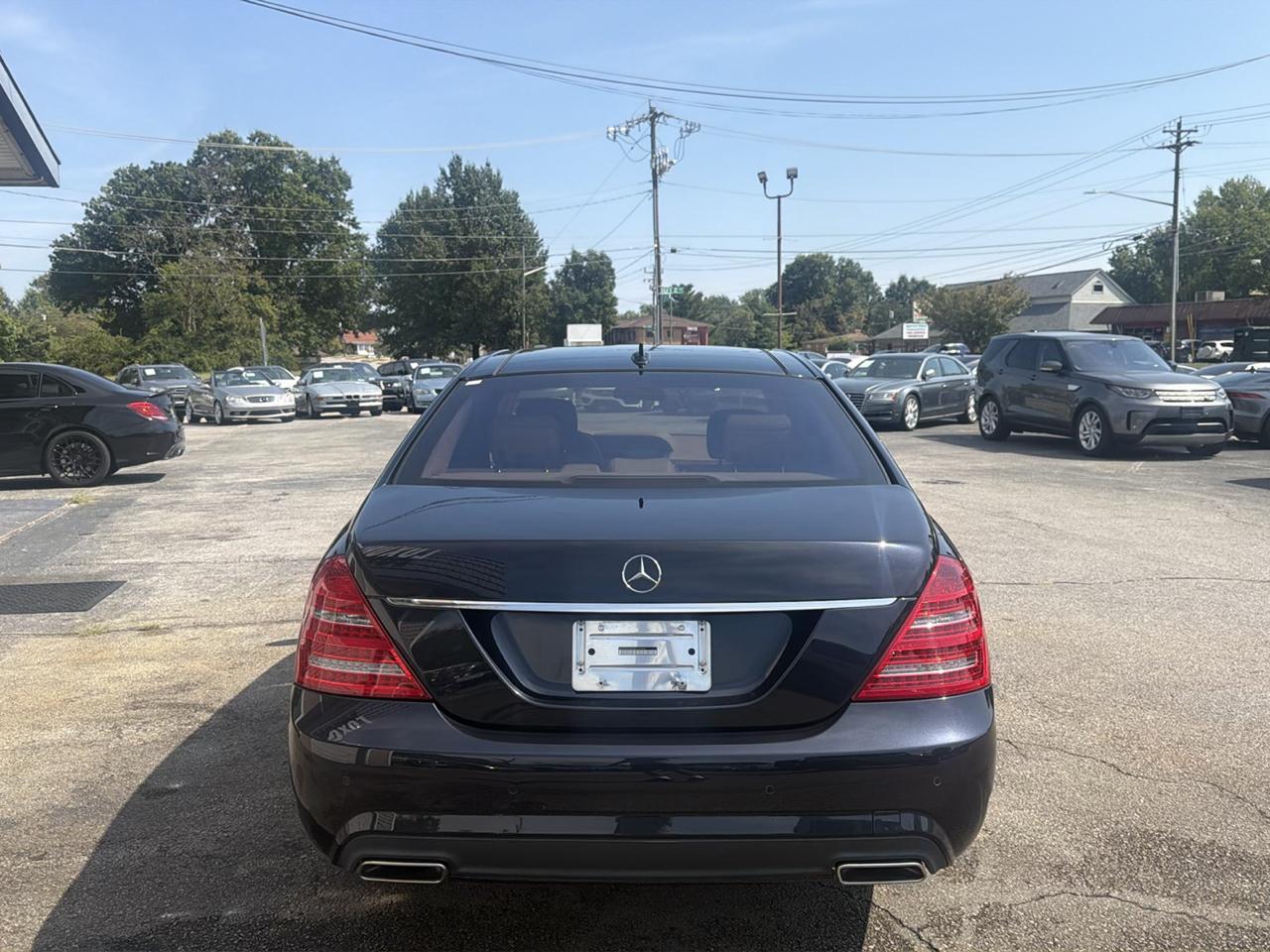 Mercedes-Benz S-Class 4dr Sdn S 550 4MATIC 2010