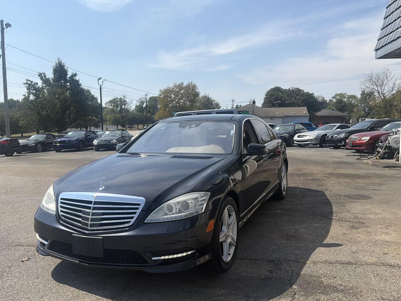 Mercedes-Benz S-Class 4dr Sdn S 550 4MATIC 2010