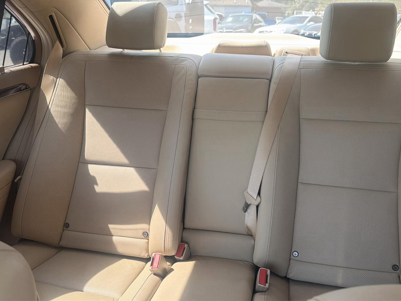 Mercedes-Benz S-Class 4dr Sdn S 550 4MATIC 2010