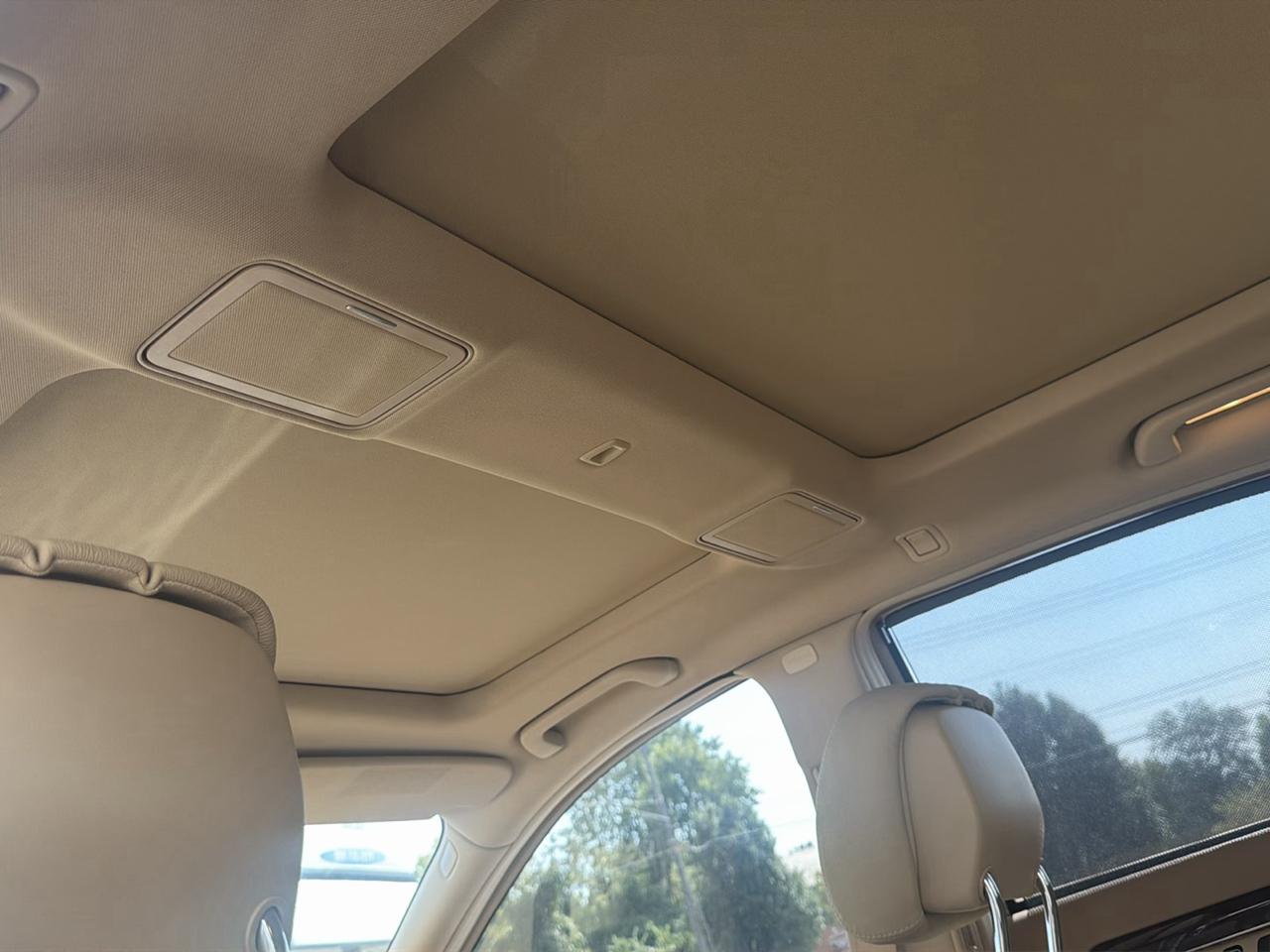 Mercedes-Benz S-Class 4dr Sdn S 550 4MATIC 2010