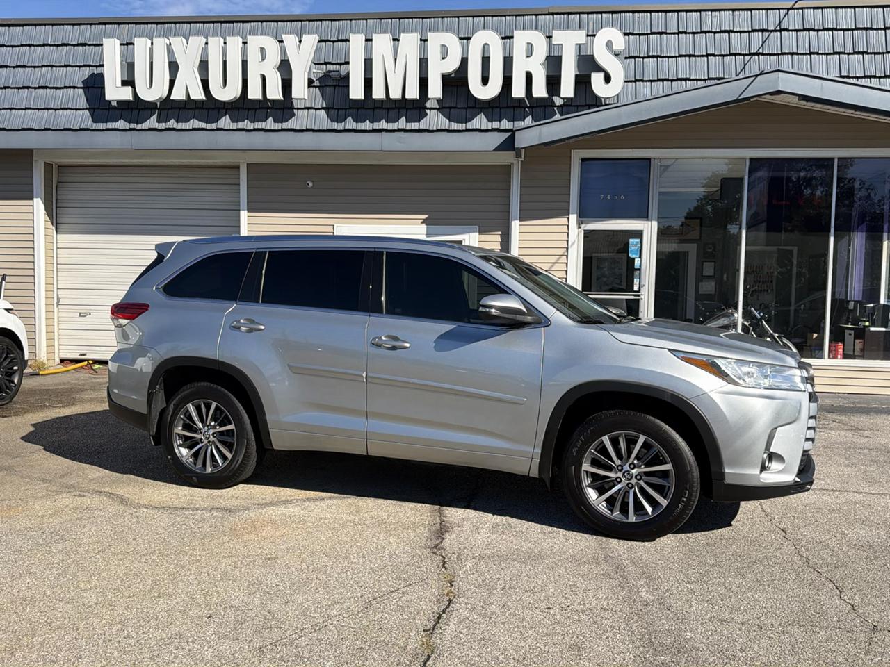 Toyota Highlander XLE V6 AWD (Natl) 2018