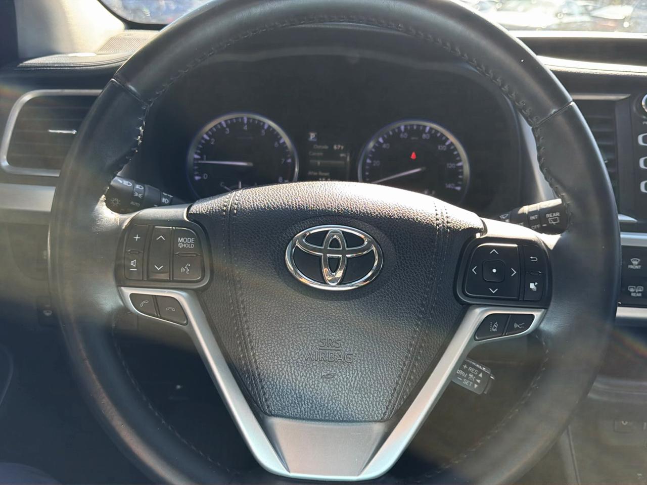 Toyota Highlander XLE V6 AWD (Natl) 2018