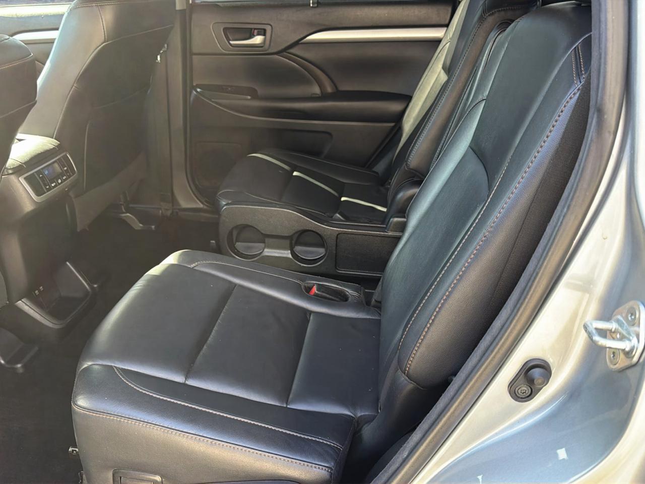 Toyota Highlander XLE V6 AWD (Natl) 2018