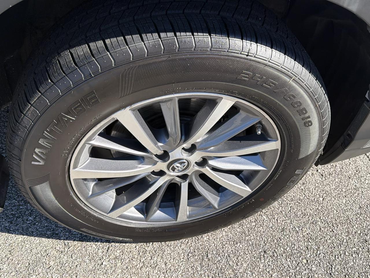 Toyota Highlander XLE V6 AWD (Natl) 2018