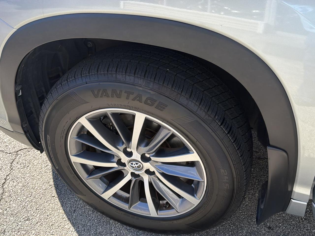 Toyota Highlander XLE V6 AWD (Natl) 2018