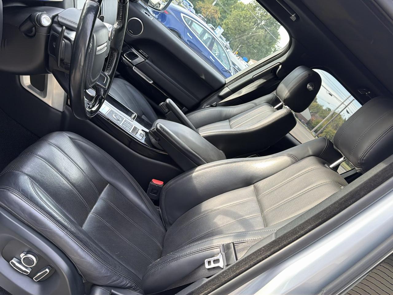 Land Rover Range Rover 4WD 4dr Supercharged 2016