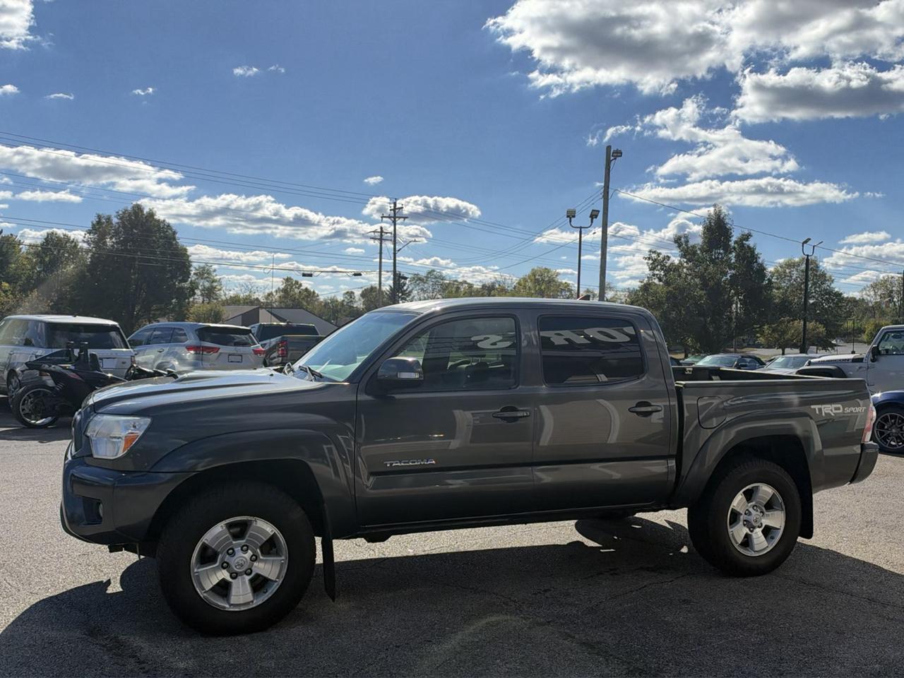 Toyota Tacoma 4WD Double Cab V6 AT (Natl) 2015