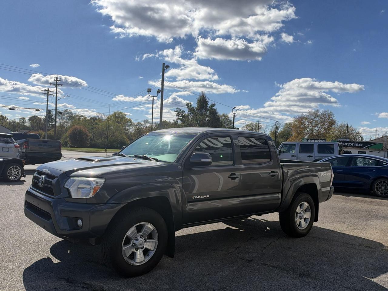 Toyota Tacoma 4WD Double Cab V6 AT (Natl) 2015