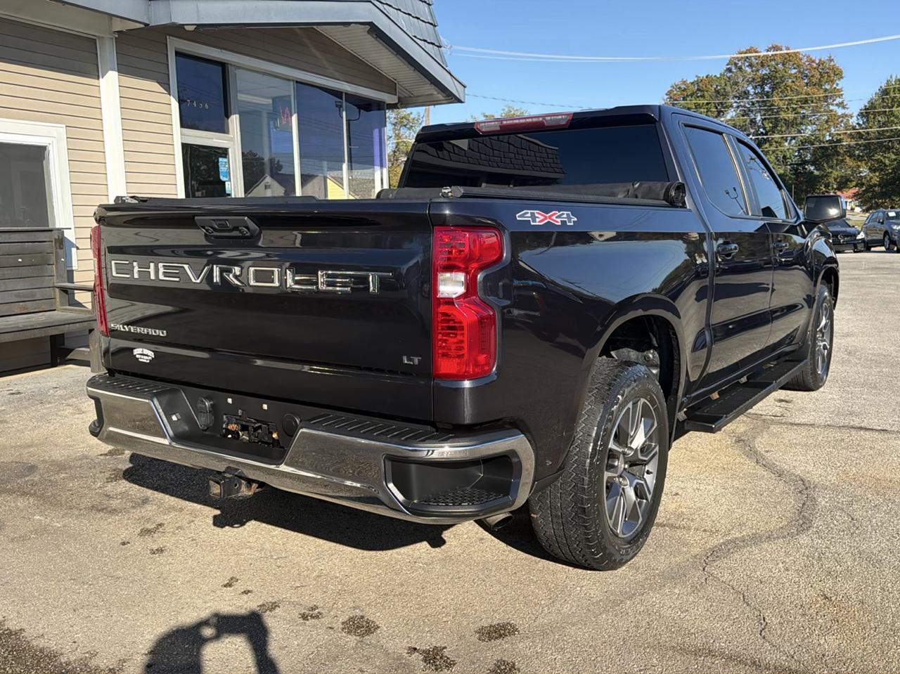 Chevrolet Silverado 1500 4WD Crew Cab 147" LT w/2FL 2022