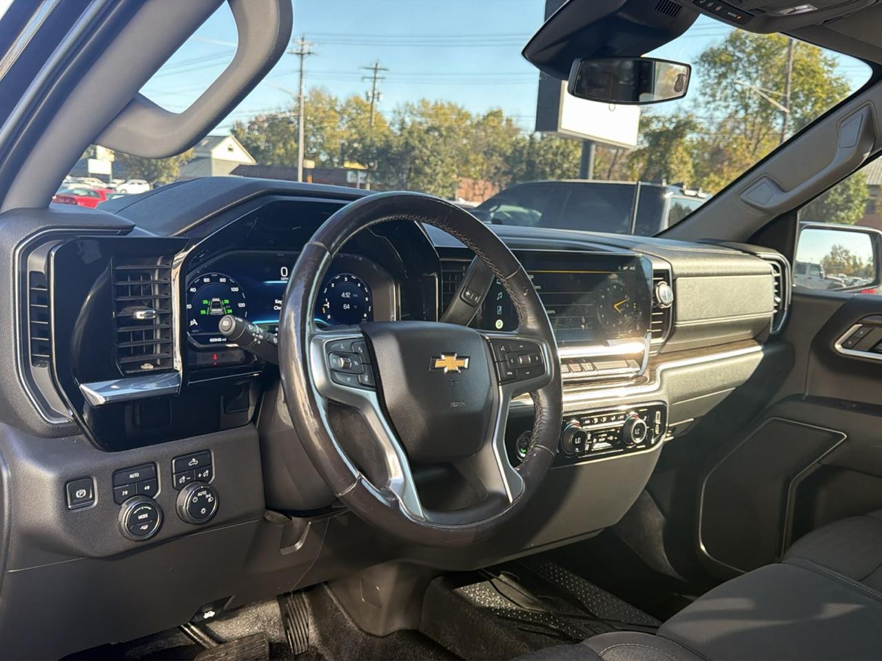 Chevrolet Silverado 1500 4WD Crew Cab 147" LT w/2FL 2022