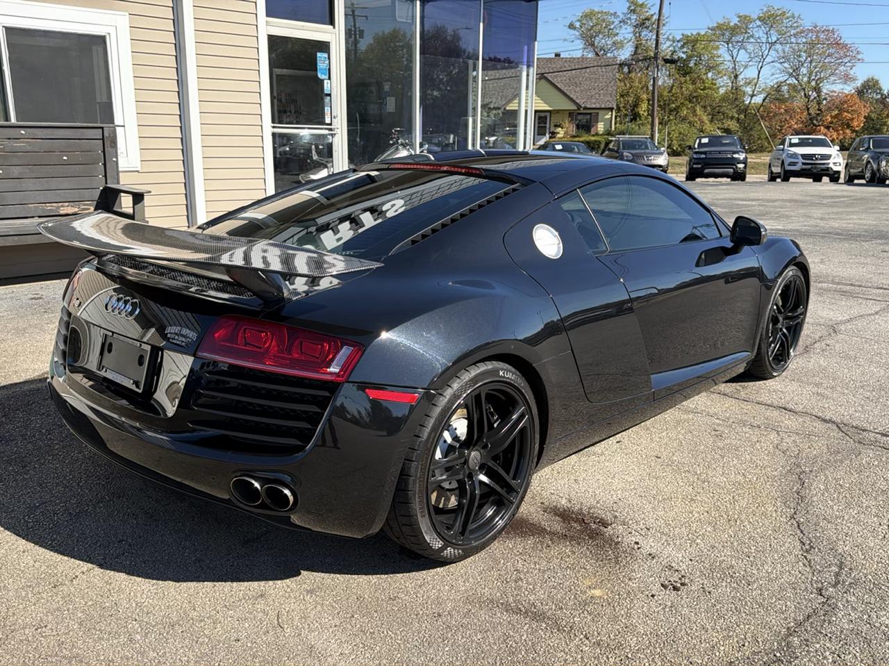 Audi R8 2dr Cpe Man quattro 4.2L 2011