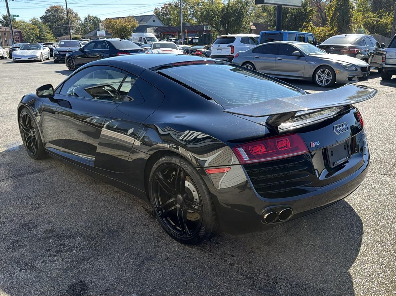 Audi R8 2dr Cpe Man quattro 4.2L 2011