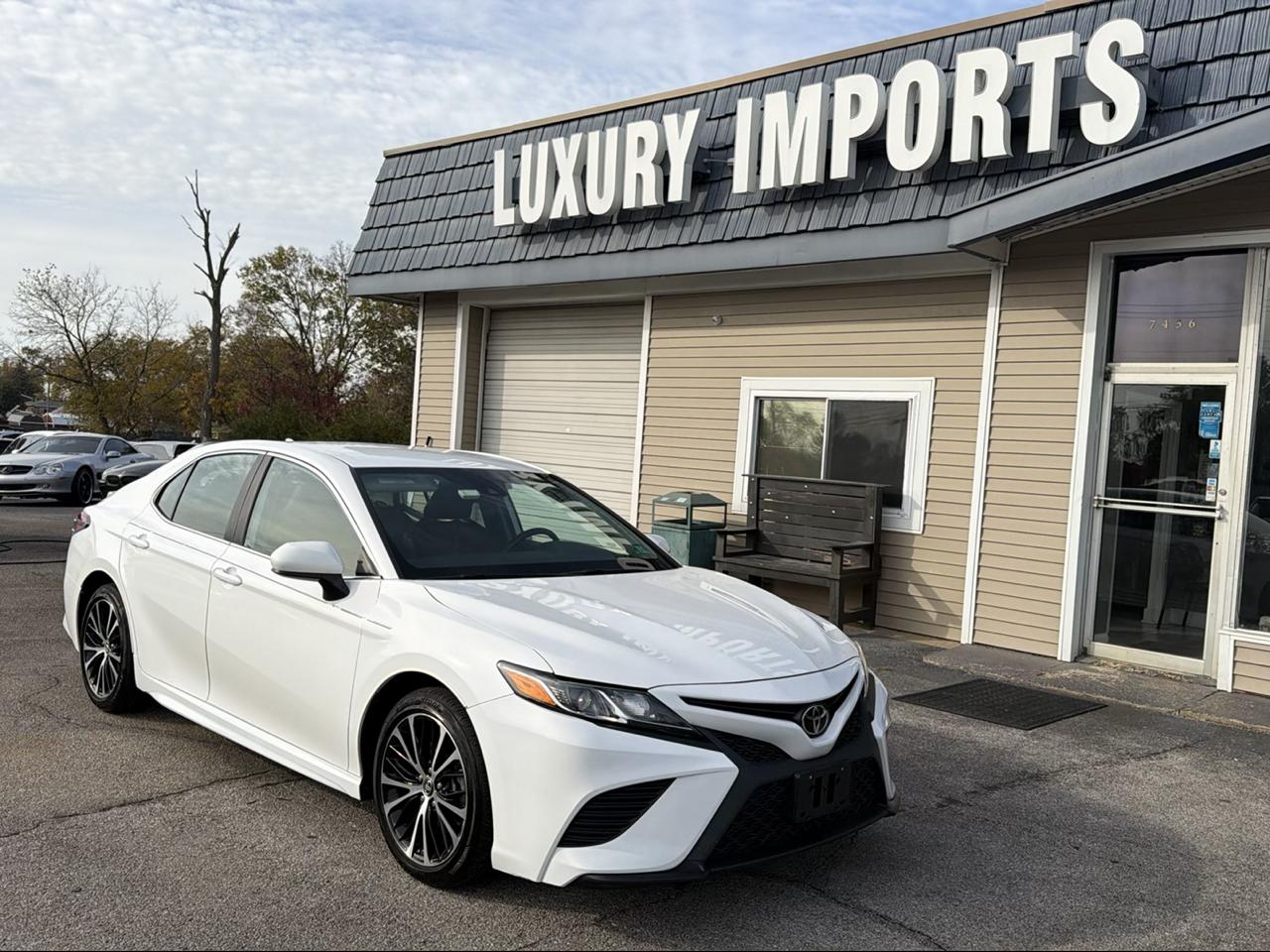 Toyota Camry XLE Auto (Natl) 2019
