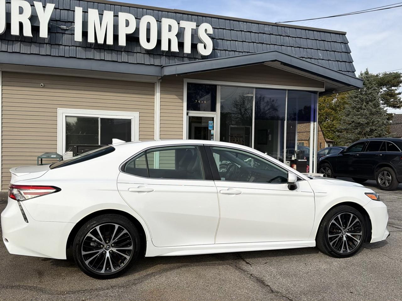 Toyota Camry XLE Auto (Natl) 2019