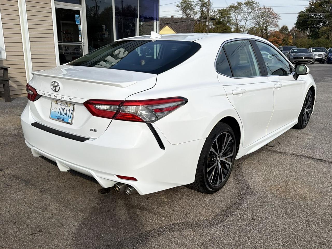 Toyota Camry XLE Auto (Natl) 2019