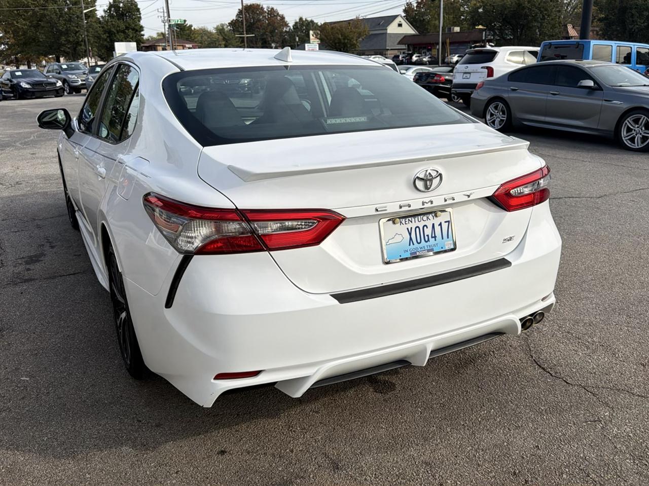 Toyota Camry XLE Auto (Natl) 2019